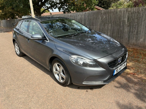 Volvo V40  1.6 D2 SE Hatchback 5dr Diesel Manual Euro 5 (s/s)