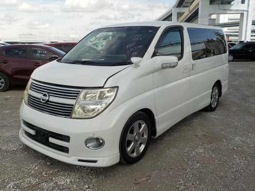 Nissan Elgrand  E51 3.5 V6 Highway Star Red Leather Edition