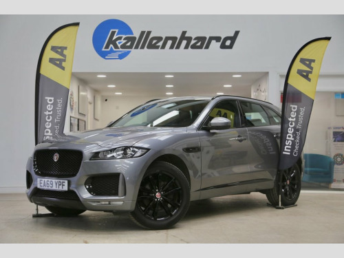 Jaguar F-PACE  2.0 D180 Chequered Flag SUV 5dr Diesel Auto AWD Eu