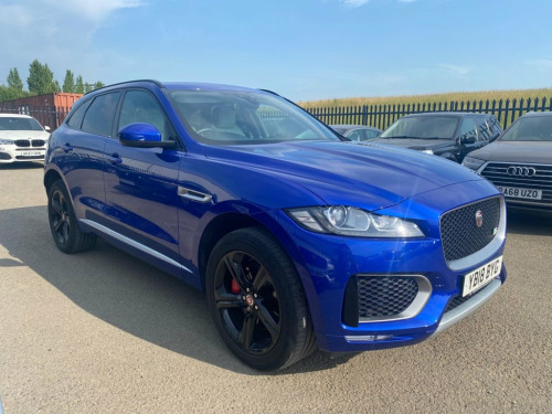 Jaguar F-PACE  3.0 D300 V6 S SUV 5dr Diesel Auto AWD Euro 6 (s/s)