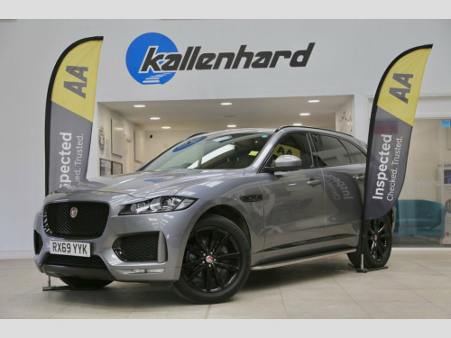 Jaguar F-PACE  2.0 D180 Chequered Flag SUV 5dr Diesel Auto AWD Eu