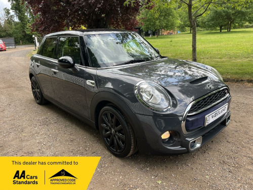 MINI Hatch  2.0 Cooper SD Euro 6 (s/s) 5dr