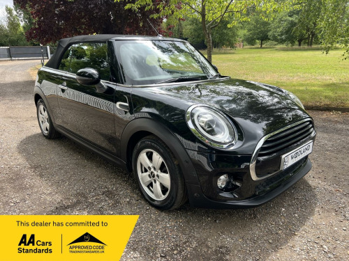 MINI Convertible  1.5 Cooper Classic Steptronic Euro 6 (s/s) 2dr