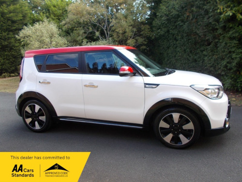 Kia Soul  1.6 CRDi Mixx SUV 5dr Diesel Manual Euro 5 (126 bhp)