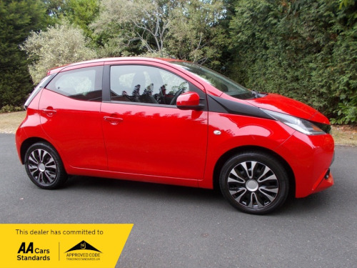 Toyota AYGO  1.0 VVT-i x-play Hatchback 5dr Petrol Manual Euro 6 (68 ps)