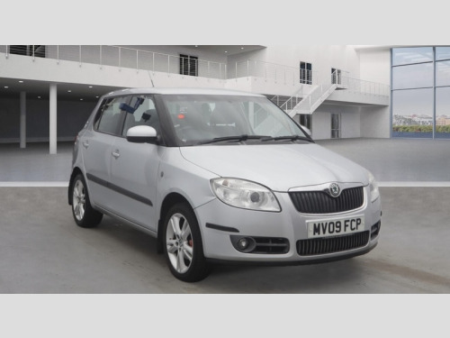 Skoda Fabia  3 16V 105