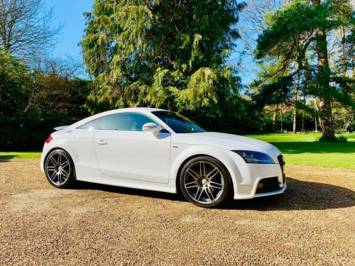 Audi TT  TDI QUATTRO BLACK EDITION 2-Door