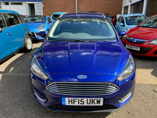 Ford Focus  1.6 Titanium