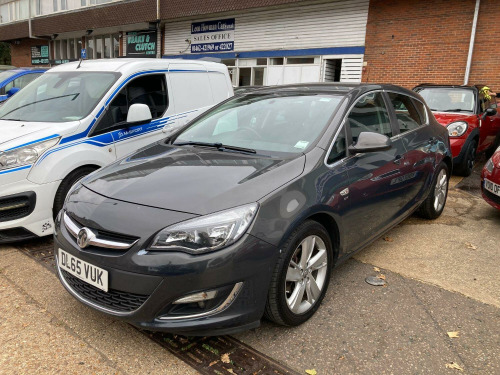 Vauxhall Astra  1.6 i SRi
