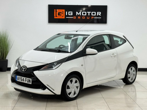 Toyota AYGO  1.0 VVT-i x-play Hatchback 3dr Petrol Manual Euro 