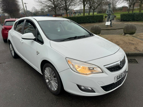 Vauxhall Astra  1.6 16v Excite Euro 5 5dr