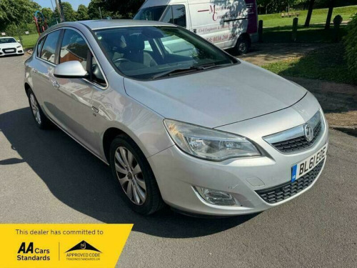 Vauxhall Astra  2.0 CDTi ecoFLEX SE Euro 5 (s/s) 5dr