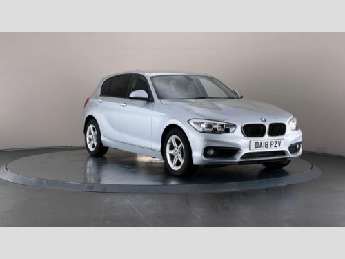 BMW 1 Series 118 118i [1.5] SE 5dr [Nav/Servotronic] Step Auto