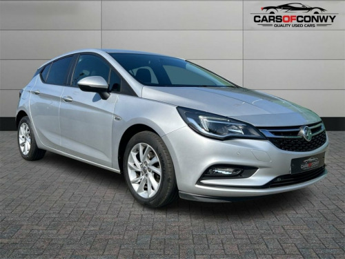 Vauxhall Astra  1.6 CDTi ecoTEC BlueInjection Tech Line Nav Hatchb