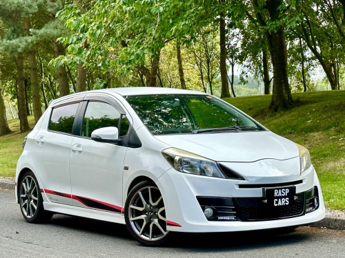 Toyota Yaris  1.5 RS GS VITZ - Fresh JDM Import - Full BODYKIT