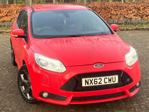 Ford Focus  2.0T EcoBoost ST-3 Hatchback 5dr Petrol Manual Eur