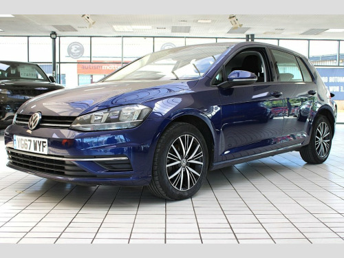 Volkswagen Golf  1.6 TDI SE Nav Hatchback 5dr Diesel DSG Euro 6 (s/