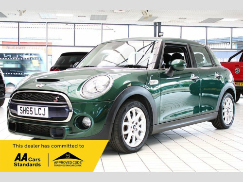 MINI Hatch  2.0 Cooper SD Hatchback 5dr Diesel Manual Euro 6 (