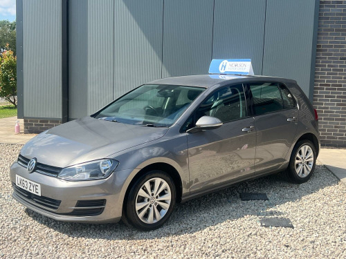 Volkswagen Golf  1.6 TDI BlueMotion Tech SE