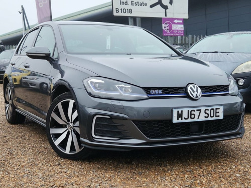 Volkswagen Golf  1.4 TSI 8.7kWh GTE Advance Hatchback 5dr Petrol Pl