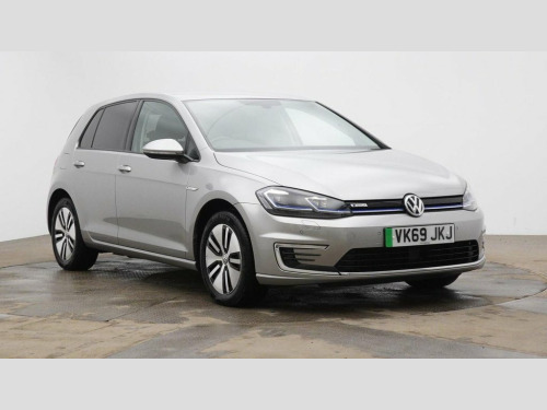 Volkswagen Golf  35.8kWh e-Golf Hatchback 5dr Electric Auto (136 ps