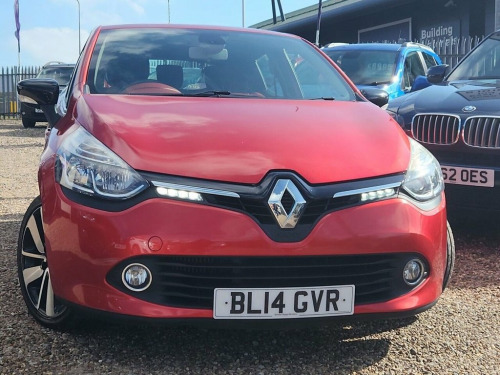 Renault Clio  1.5 dCi Dynamique S MediaNav Hatchback 5dr Diesel 