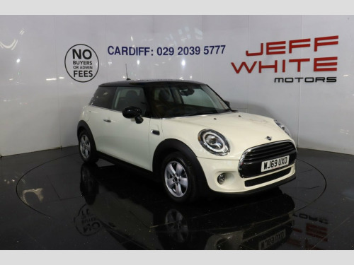 MINI Hatch  1.5 COOPER CLASSIC ll 3dr (HEATED SEATS, PRIVACY G