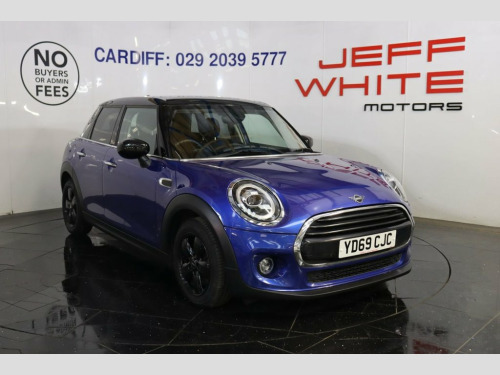 MINI Hatch  1.5 COOPER CLASSIC 5dr (SAT NAV, BLUETOOTH)