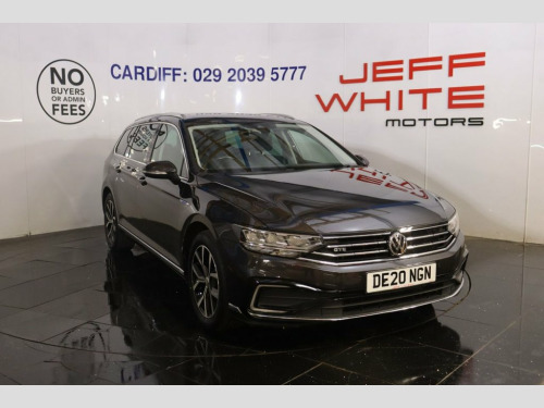 Volkswagen Passat  1.4 TSI 13kWh GTE Estate DSG (SAT NAV, DAB)