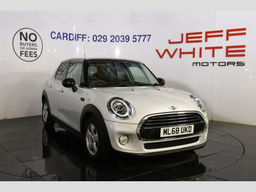 MINI Hatch  1.5 Cooper 5dr (SAT NAV, PRIVACY, BLUETOOTH)