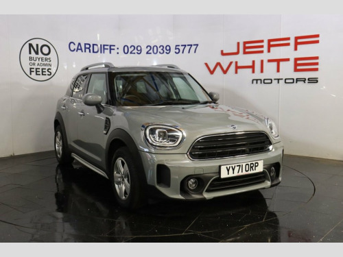 MINI Countryman  1.5 Cooper Classic 5dr (SAT NAV, PRIVACY GLASS)