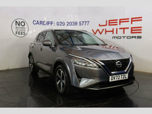 Nissan Qashqai  1.3 DIG-T MHEV N-Connecta 5dr (PAN ROOF,  SAT NAV)