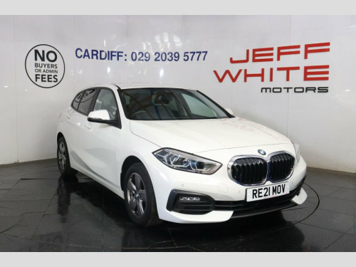 BMW 1 Series  2.0 118d SE 5dr (SAT NAV, HEATED SEATS)