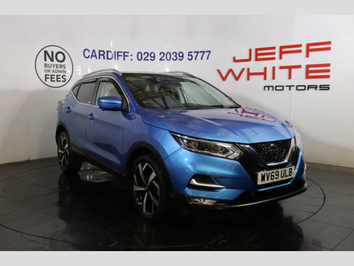 Nissan Qashqai  1.3 DIG-T Tekna 5dr Petrol DCT Auto (PAN ROOF)
