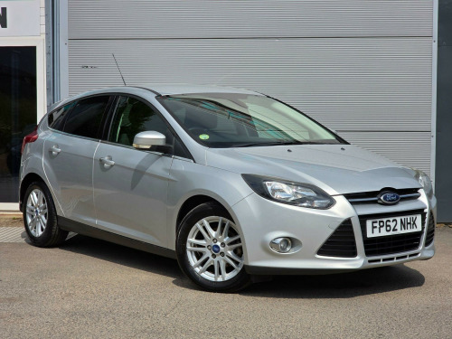 Ford Focus  1.6 TDCi Titanium Euro 5 (s/s) 5dr
