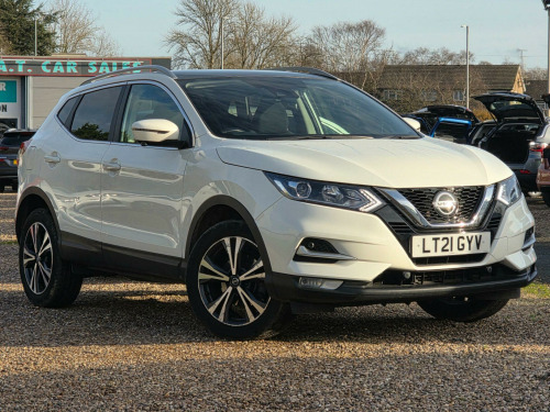 Nissan Qashqai  1.3 DIG-T N-Connecta Euro 6 (s/s) 5dr 