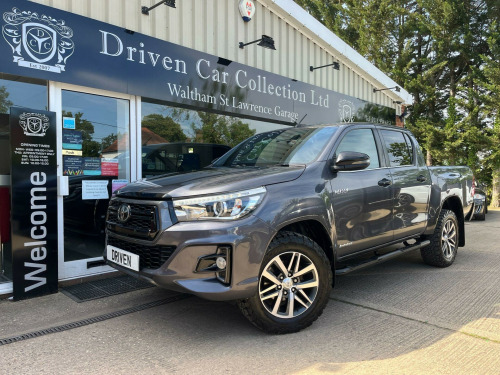 Toyota Hi-Lux  2.4 D-4D Invincible X Auto 4WD Euro 6 (s/s) 4dr (TSS)