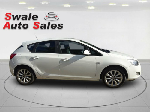 Vauxhall Astra  1.8i Life Estate 5dr Petrol Automatic FOR SALE WIT