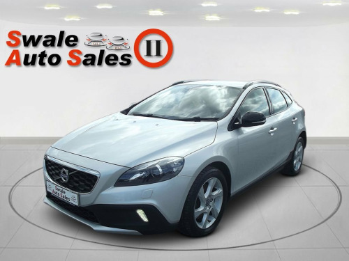 Volvo V40  2.0 D2 Lux Nav Hatchback 5dr Diesel Manual Euro 6 