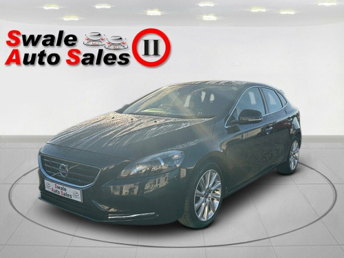 Volvo V40  1.6 T4 SE Lux Nav Hatchback 5dr Petrol Powershift  