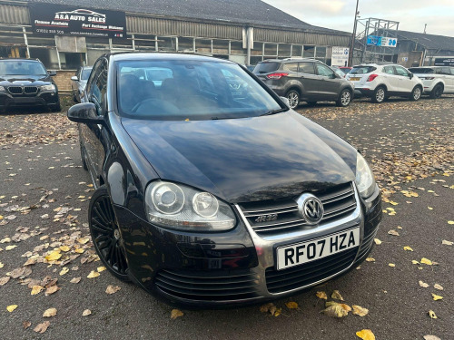 Volkswagen Golf  3.2 V6 R32 DSG 4Motion 5dr