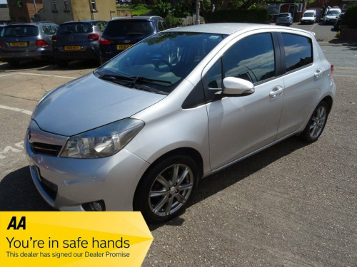Toyota Yaris  1.33 Dual VVT-i SR Hatchback 5dr Petrol Multidrive