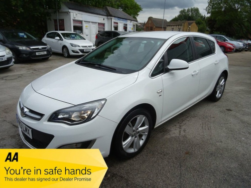 Vauxhall Astra  1.6 16v SRi Hatchback 5dr Petrol Manual Euro 5 (11