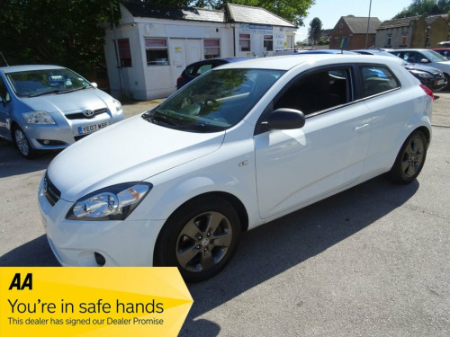 Kia Pro ceed  1.4 Strike Hatchback 3dr Petrol Manual (139 g/km, 