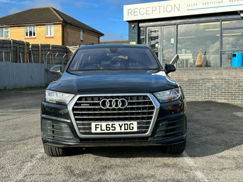 Audi Q7  3.0 TDI V6 S line SUV 5dr Diesel Tiptronic quattro