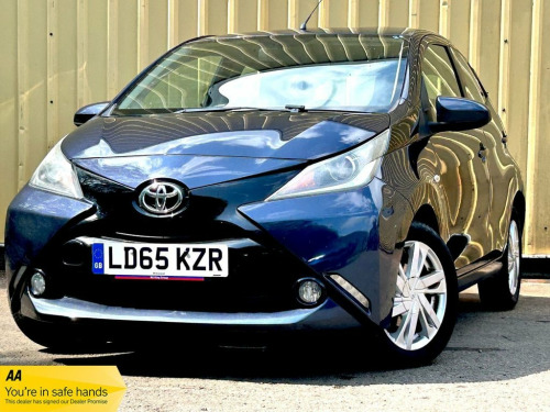 Toyota AYGO  1.0 VVT-i x-pression x-wave 5dr Petrol Manual Euro