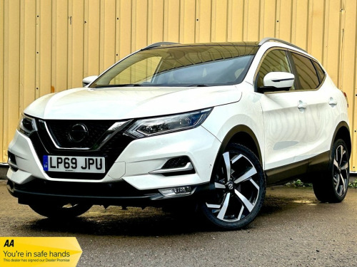 Nissan Qashqai  1.3 DIG-T Tekna SUV 5dr Petrol Manual Euro 6 (s/s)