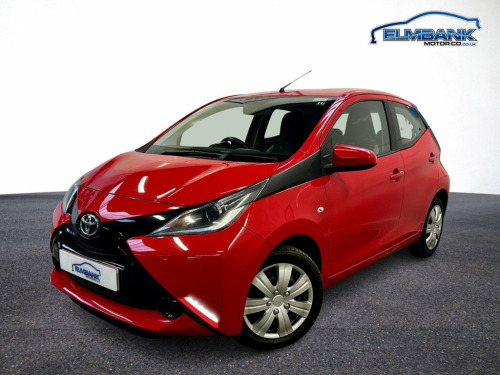 Toyota AYGO  1.0 VVT-i x-play Hatchback 5dr Petrol Manual Euro 