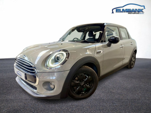 MINI Hatch  1.5 Cooper Classic Hatchback 5dr Petrol Manual Eur