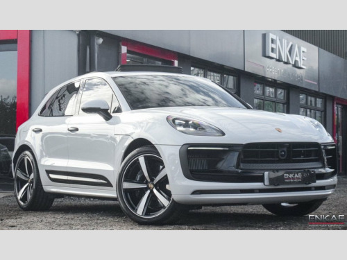 Porsche Macan  2.9 GTS PDK 5d 434 BHP HUGE SPEC 